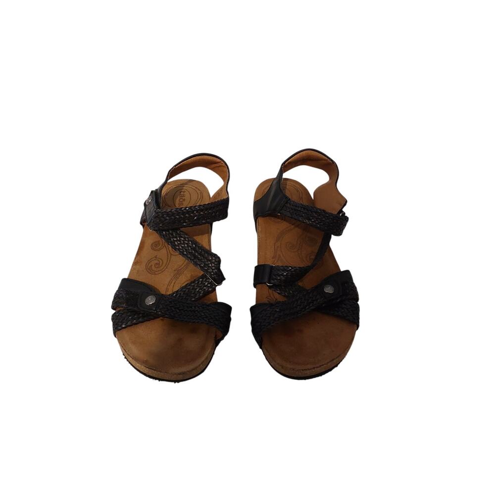 womens taos truely braided strap hook & loop sandals size 8.5